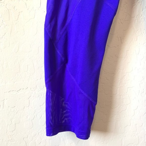 Athleta Mesh Sonar Capri Legging I Sz Med - Picture 6 of 6
